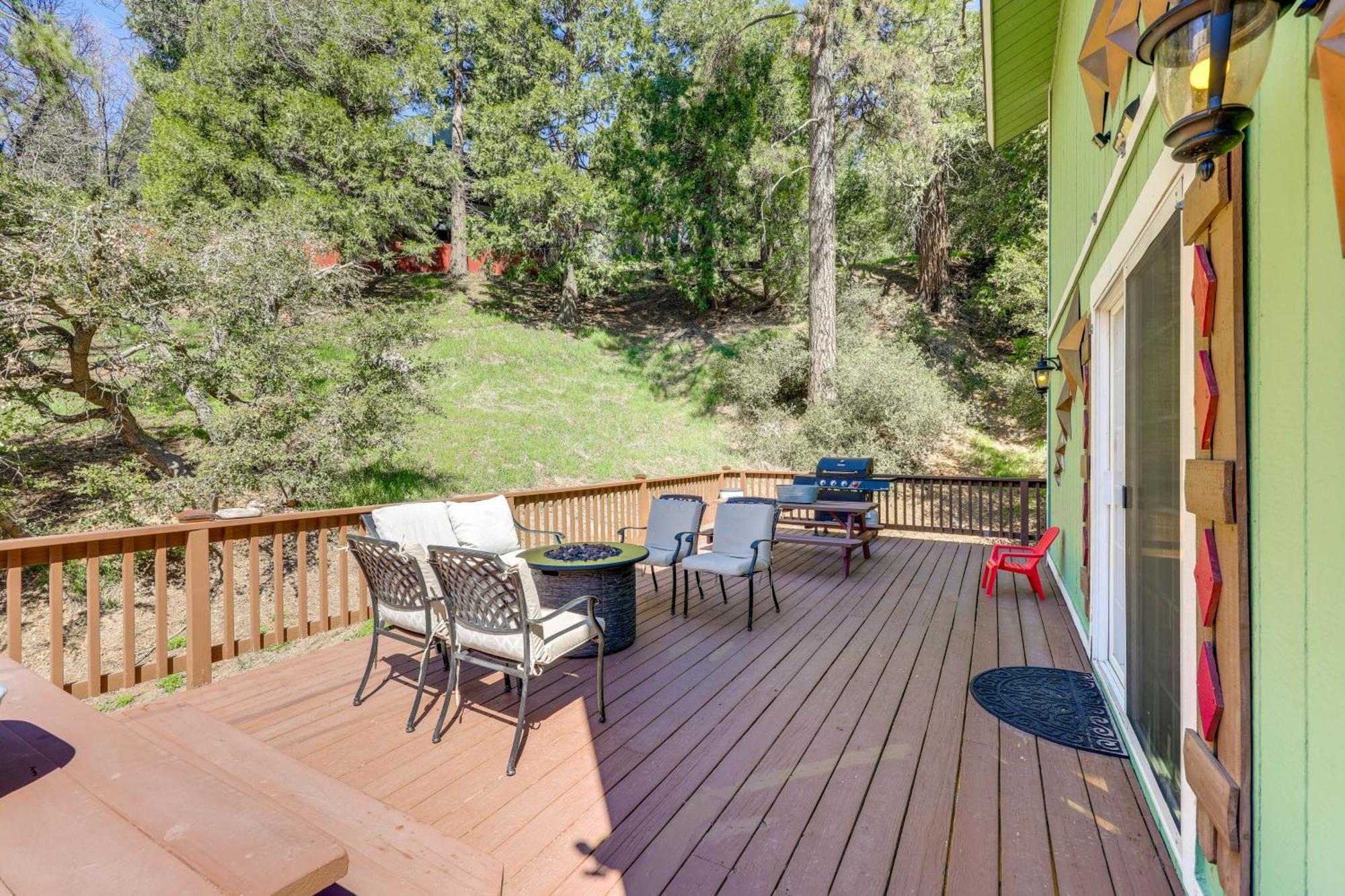 Remodeled Crestline Retreat Walk To Lake Gregory! Экстерьер фото