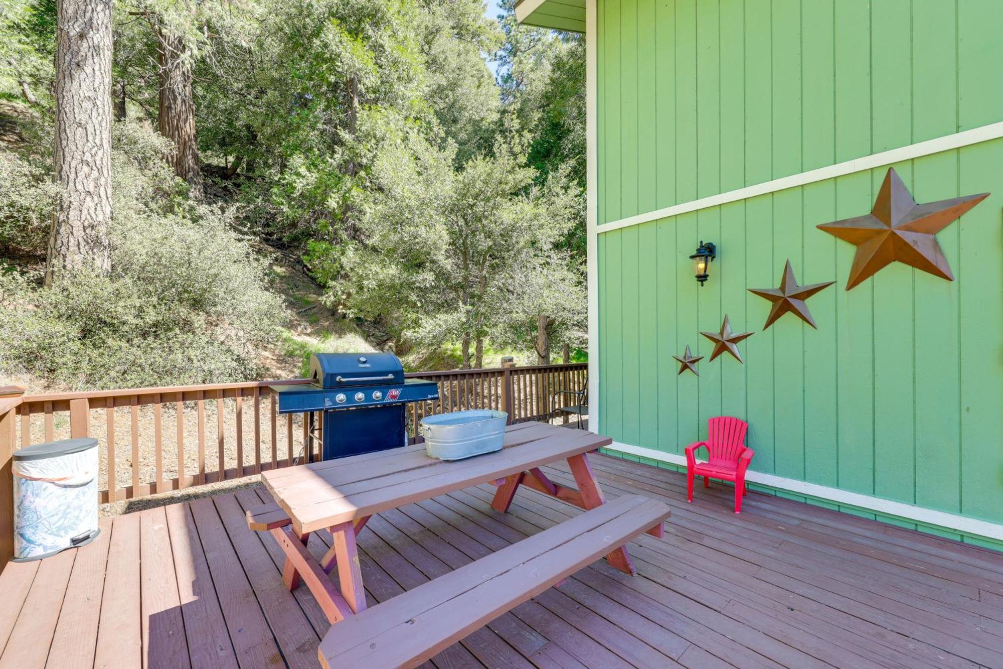 Remodeled Crestline Retreat Walk To Lake Gregory! Экстерьер фото